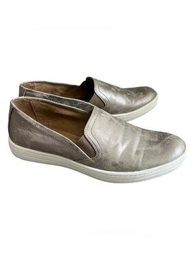 Sundance Metallic Slip On Shoes Sneakers Sz 38 7.5 8 Comfort Casual Easy On